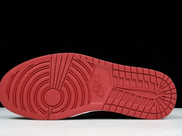 Jordan Retro OG Banned 555088-001 1 High Air 0625